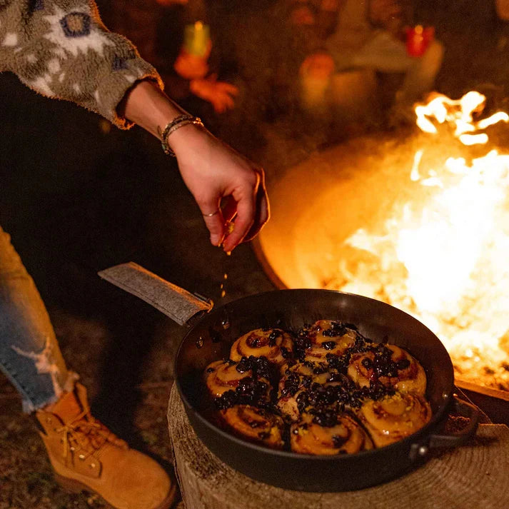 GSI Outdoors Guidecast 10 Cast Iron Cookset